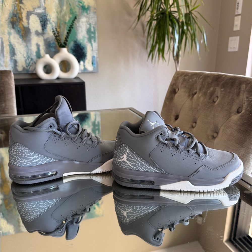 Jordan Flight Origin 2 BG “Cool Grey” (Women’s Size 7)